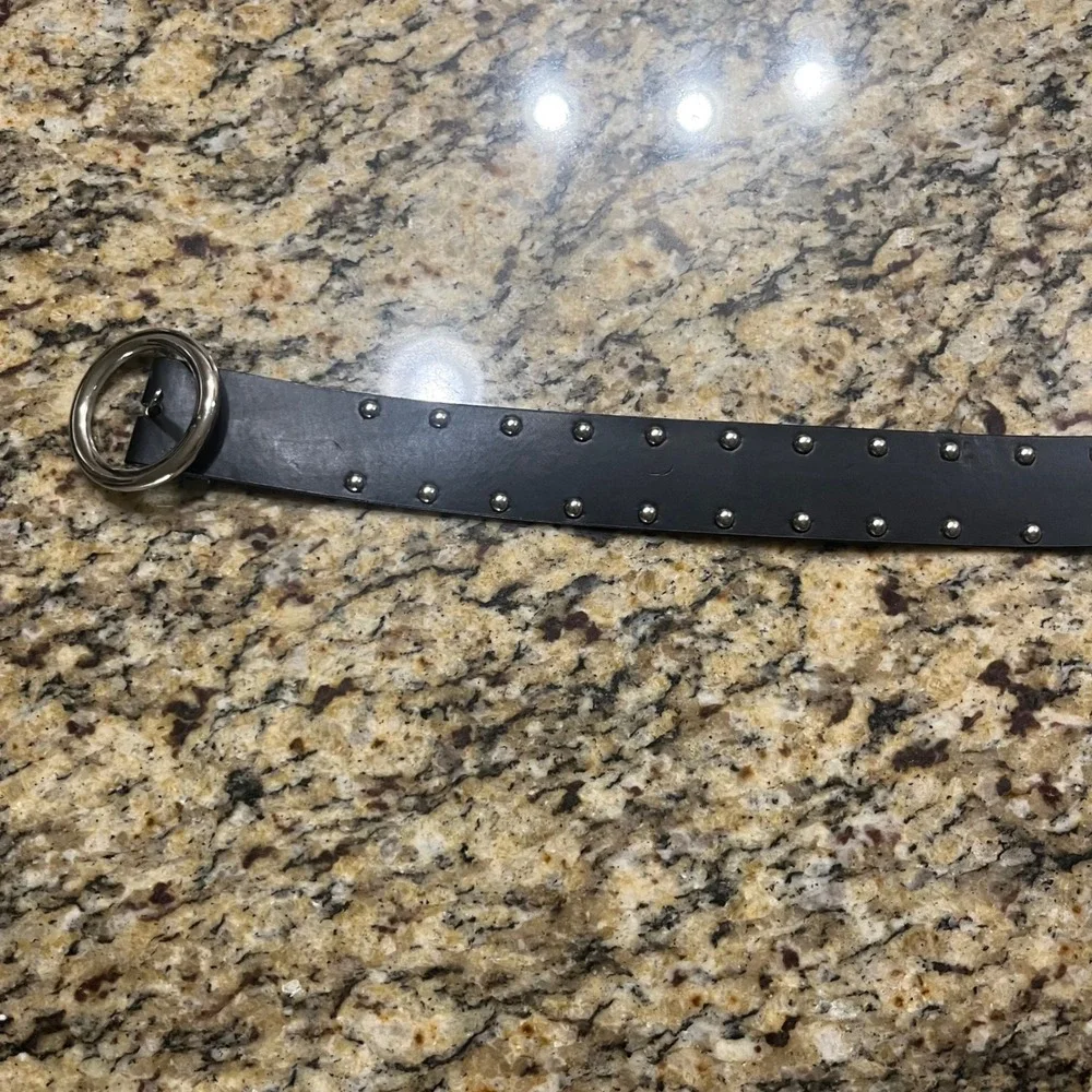 N/A black faux